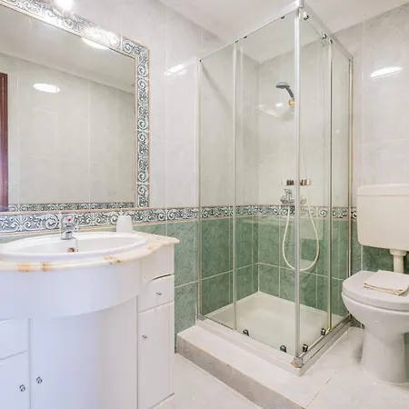 بيت للعطل Marina Vista Retreat *